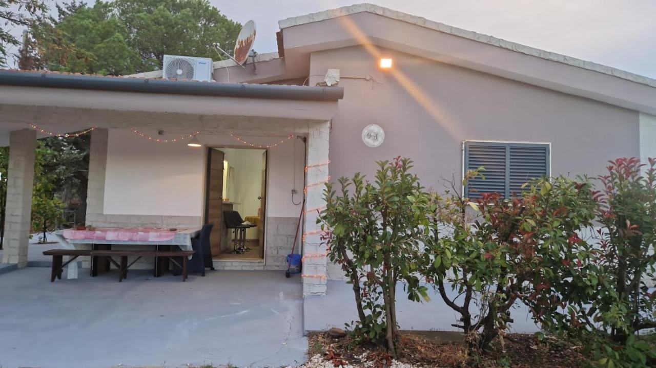 费兰迪纳Gio' House别墅 外观 照片